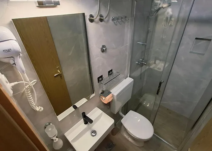 Ivan Affittacamere 3*